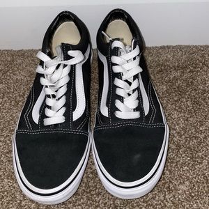 Women’s black Vans